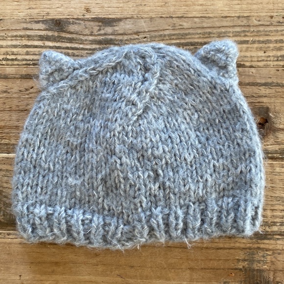 hoo hoo. owl beanie - Picture 3 of 4